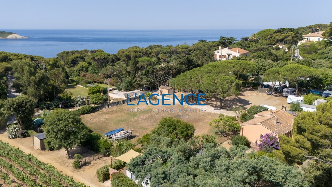 Villa in Hyeres, Provence-Alpes-Côte d'Azur, France 2 - 18285024