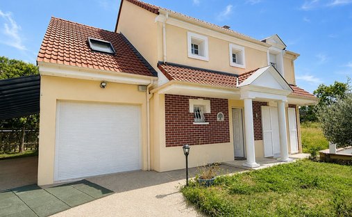 House in Clairieres, Verneuil-sur-Seine, France 1