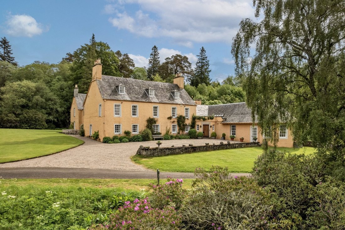 Estate in Perth and Kinross, Scotland 1 - 18280518