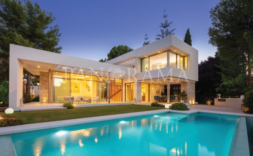 Villa in Nueva Andalucia, Marbella, Spain 1