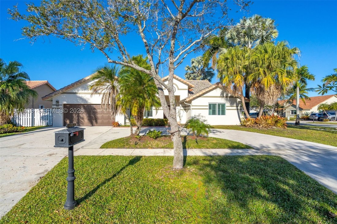 Maison à Pembroke Pines, Floride, États-Unis 2 - 16895895