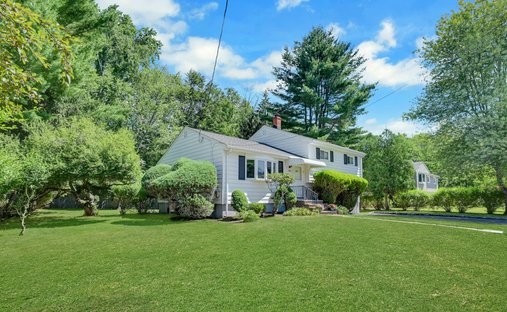 Closter, New Jersey, United States 1