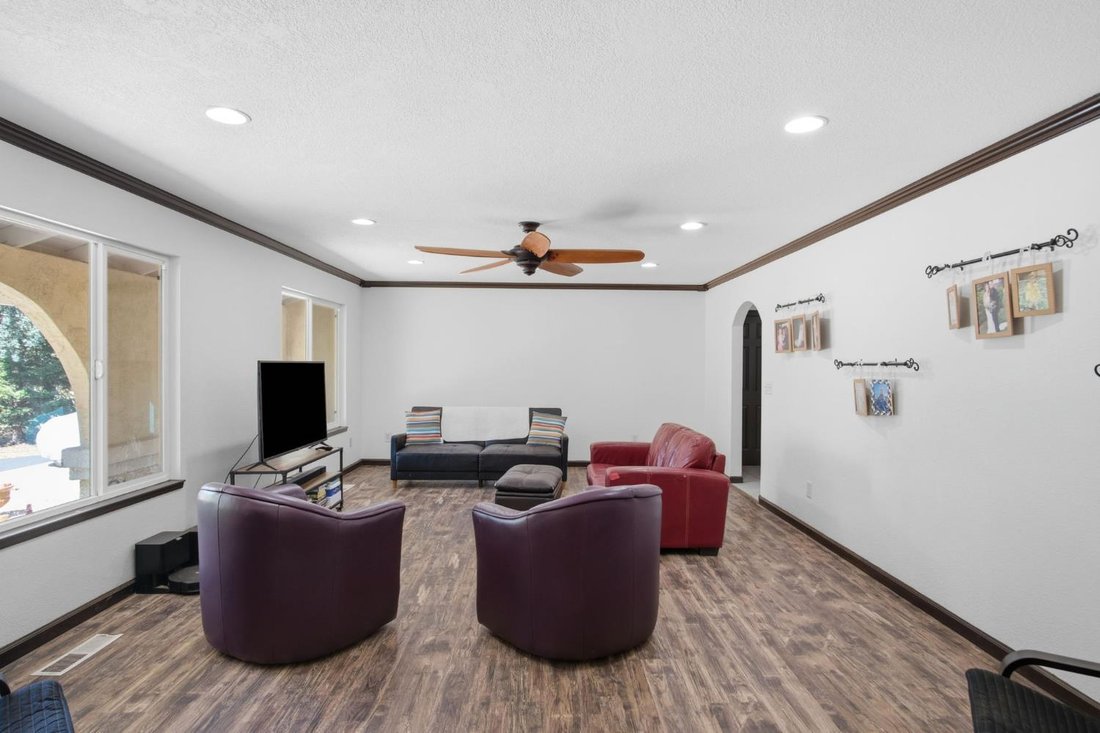 House in Oakdale, California, United States 4 - 18288850
