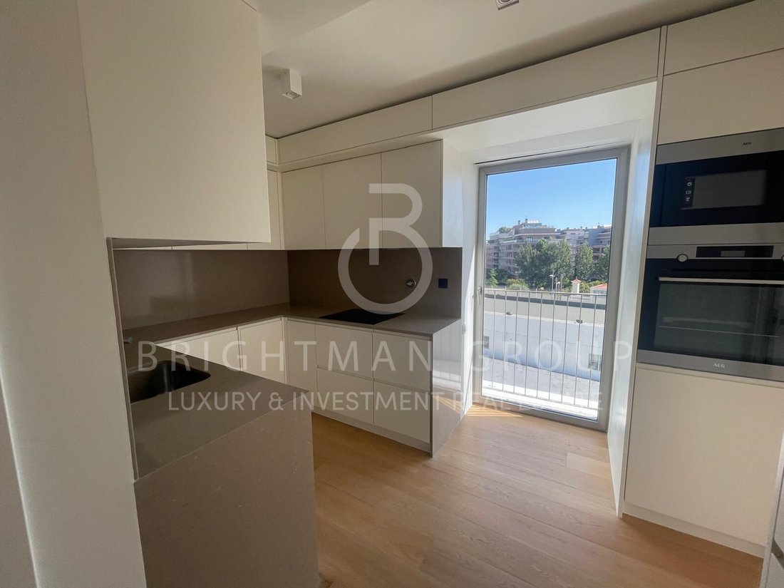 Apartment in Moscavide e Portela, Lisbon, Portugal 5 - 18282517