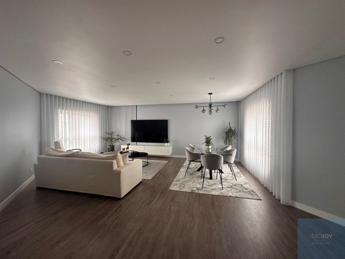 Apartment in Venteira, Lisbon, Portugal 2 - 18289580