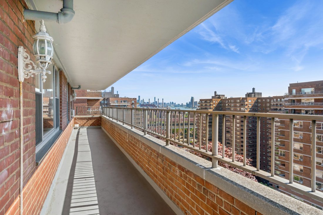 Co Op in New York, New York, United States 4 - 18285329