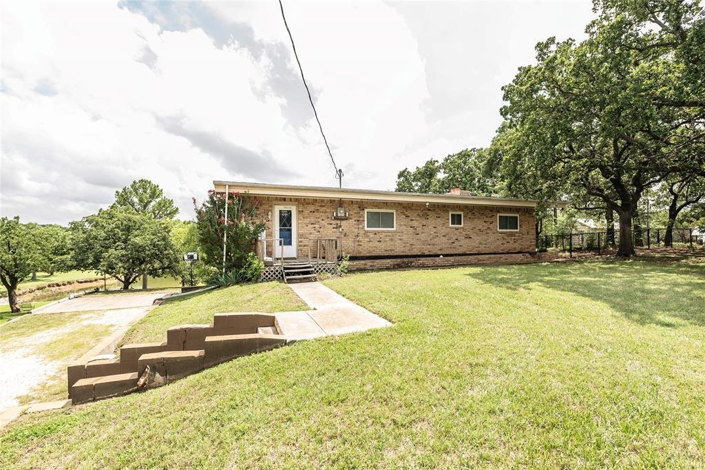 House in Nocona, Texas, United States 3 - 18285516