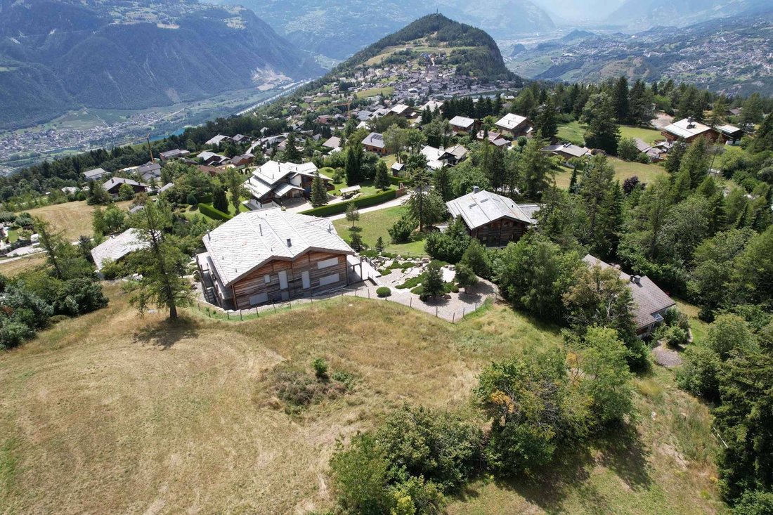 Land in Crans-Montana, Valais, Switzerland 1 - 18279993