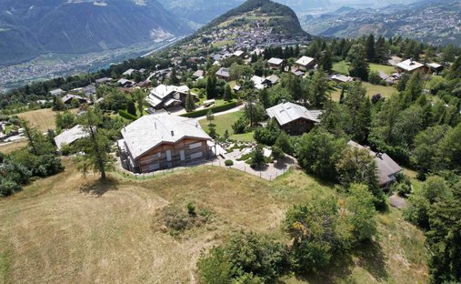 Land in Crans-Montana, Wallis, Schweiz 1