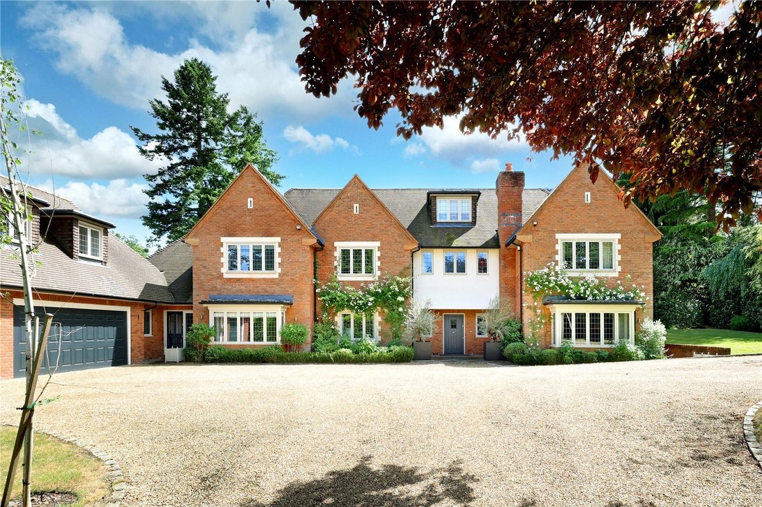 House in Great Missenden, England 5 - 18282178