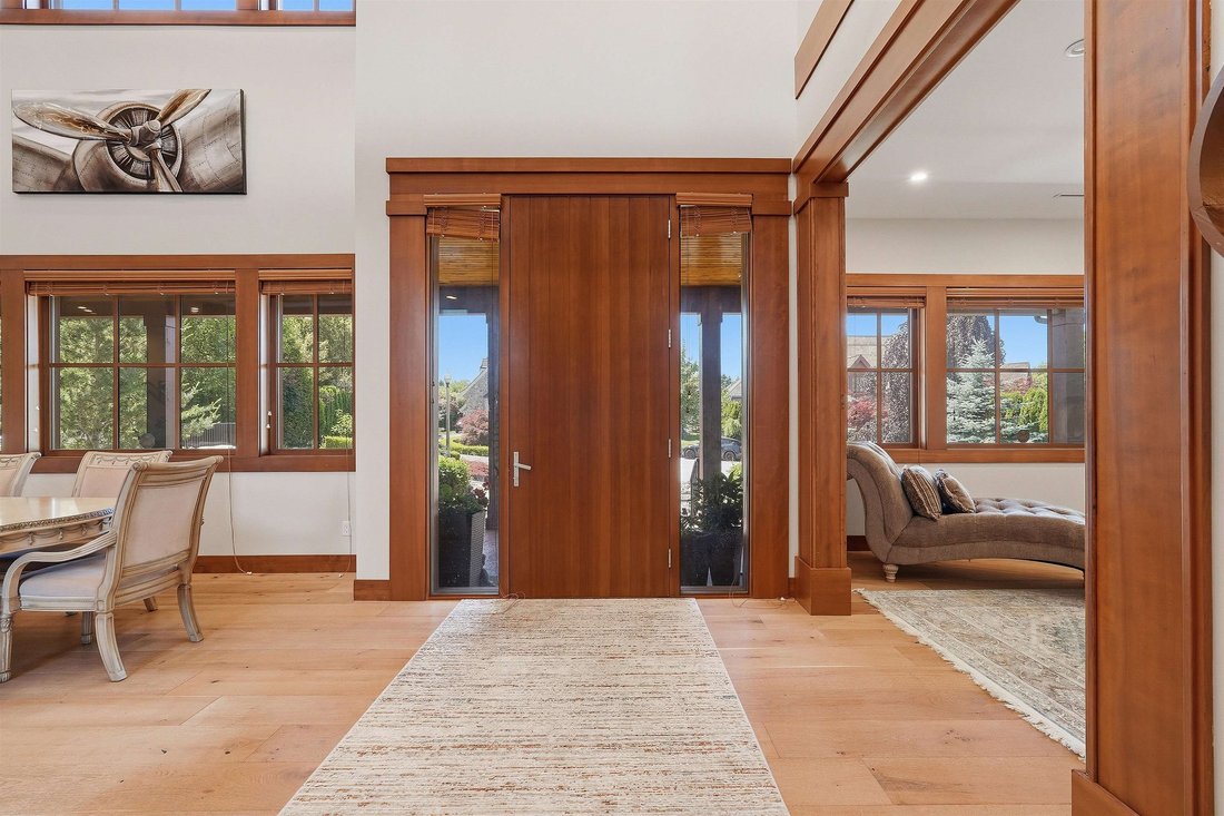 House in Surrey, British Columbia, Canada 5 - 18286727
