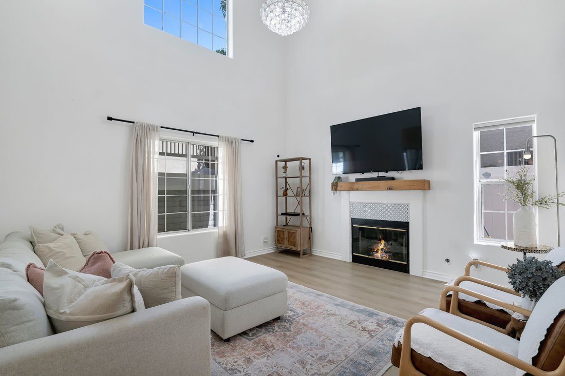 Condo in Los Angeles, California, United States 5 - 18289053