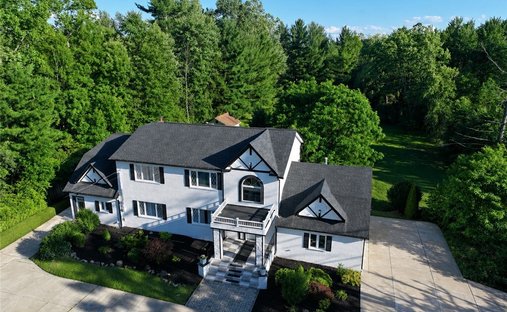 House in North Royalton, Ohio, United States 1