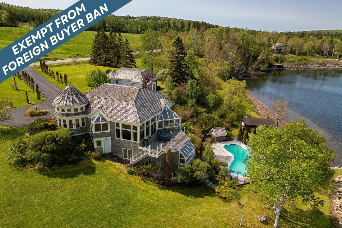 House in Louisdale, Nova Scotia, Canada 1 - 17912027