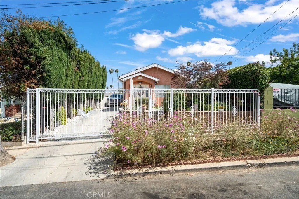 House in Los Angeles, California, United States 2 - 17996105