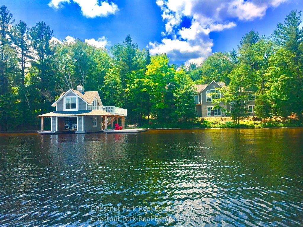 House in Huntsville, Ontario, Canada 4 - 18197707