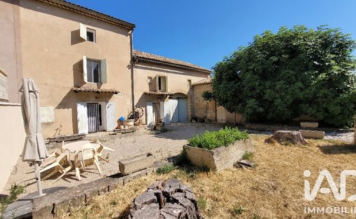 House in Robion, Provence-Alpes-Côte d'Azur, France 1
