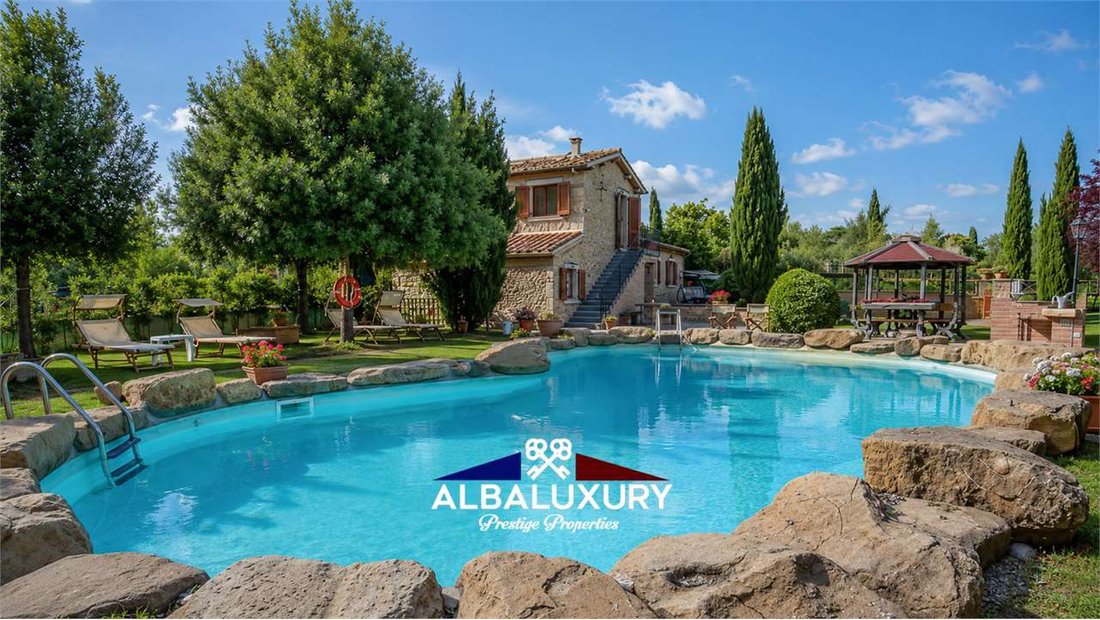 Villa in Civitella In Val di Chiana, Tuscany, Italy 1 - 15345418