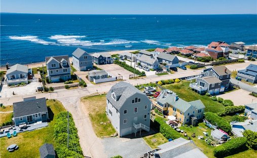 House in South Kingstown, Rhode Island, United States 1