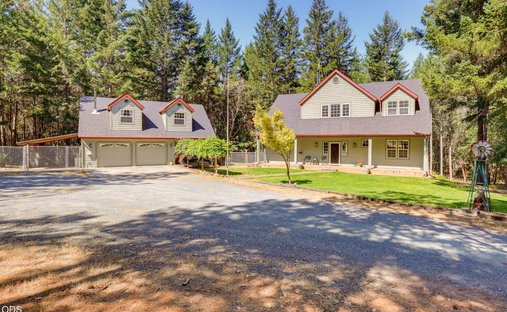 House in Merlin, Oregon, United States 1