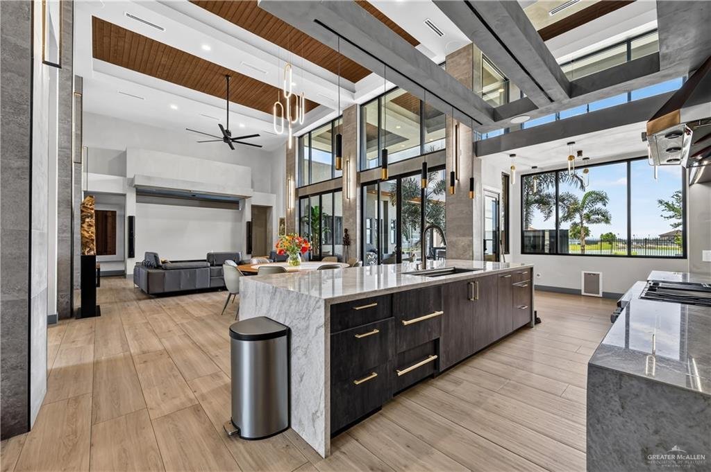 House in McAllen, Texas, United States 5 - 18283754