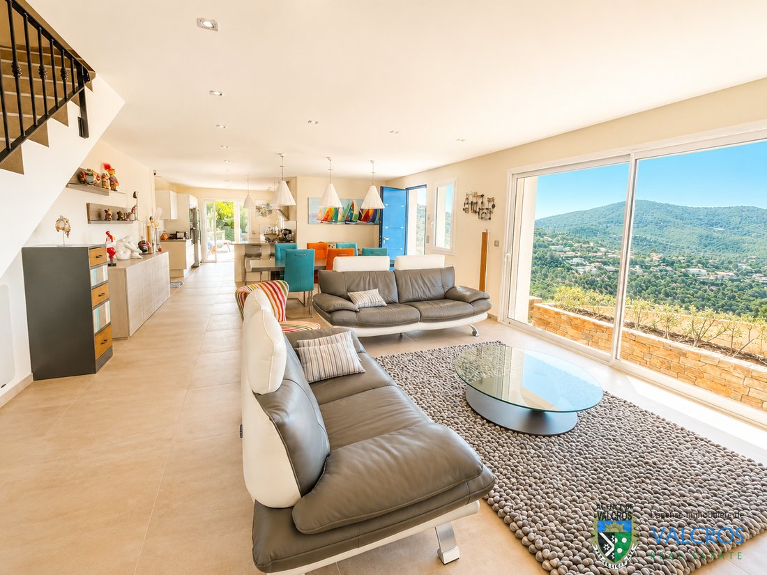 Villa in La Londe-les-Maures, Provence-Alpes-Côte d'Azur, France 4 - 17543354