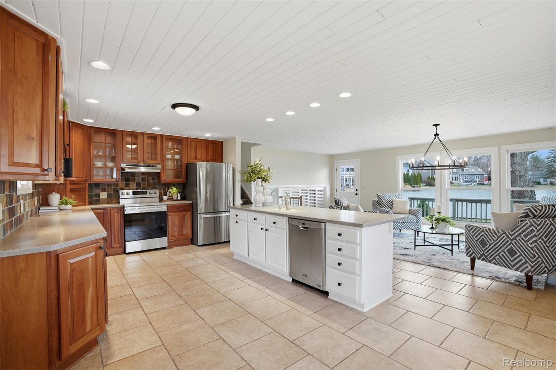 House in Township of Hamburg, Michigan, United States 5 - 17931178