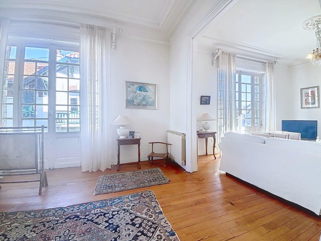 House in Biarritz, Nouvelle-Aquitaine, France 2 - 18288071