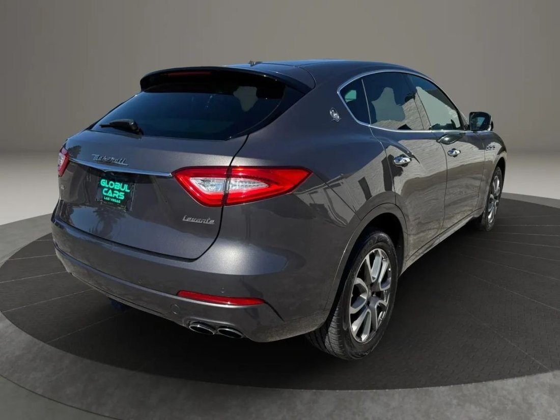 Suv in Las Vegas, NV, United States 5 - 18292717