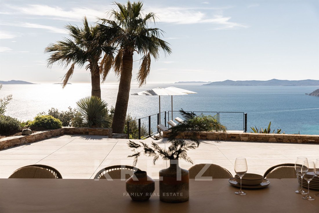 House in Rayol-Canadel-sur-Mer, Provence-Alpes-Côte d'Azur, France 2 - 18286671
