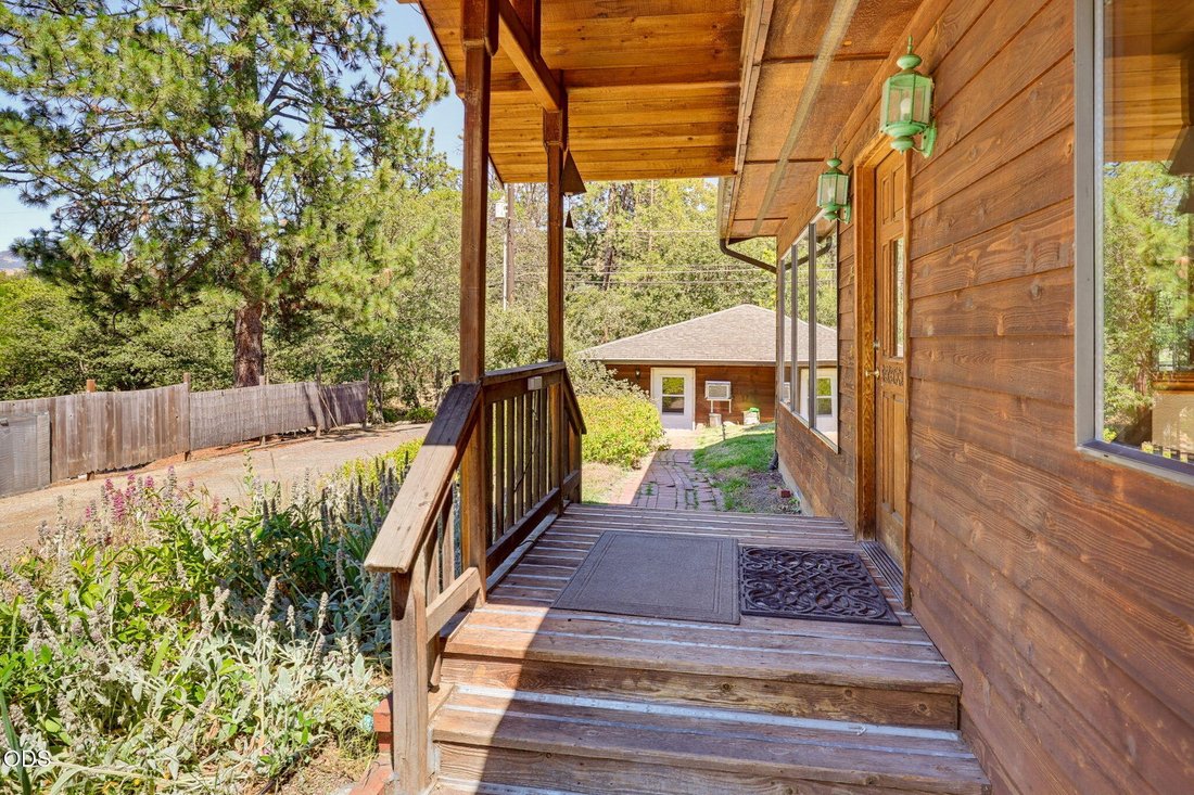House in Ashland, Oregon, United States 5 - 18283828