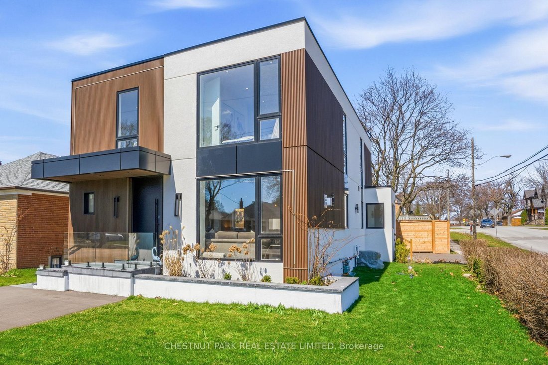 House in Toronto, Ontario, Canada 2 - 18090055