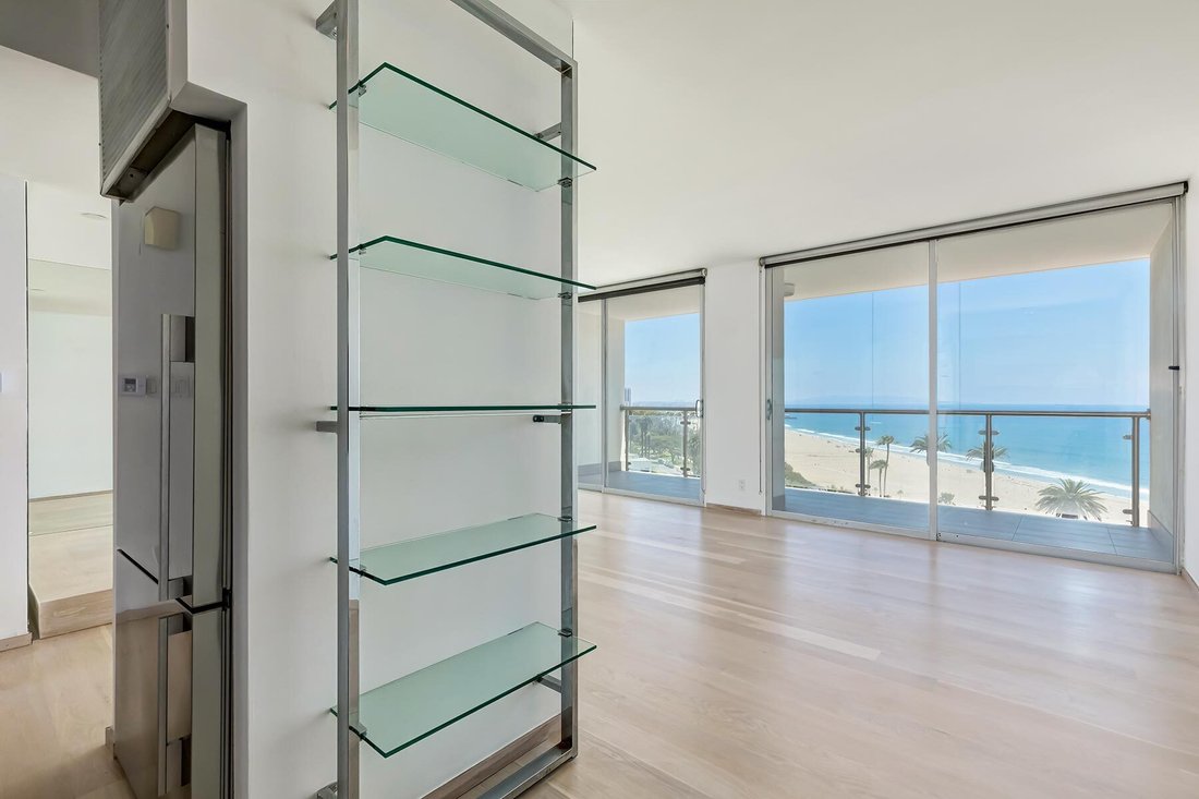 Condo in Santa Monica, California, United States 5 - 18289059
