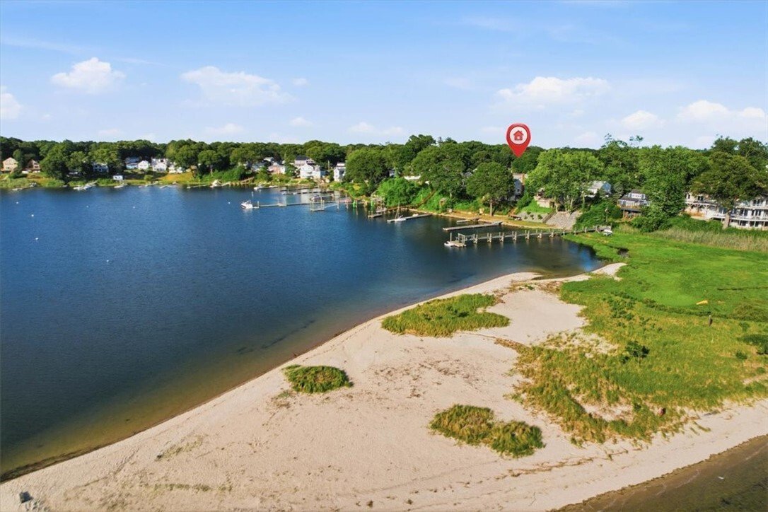 House in Warwick, Rhode Island, United States 2 - 18284300