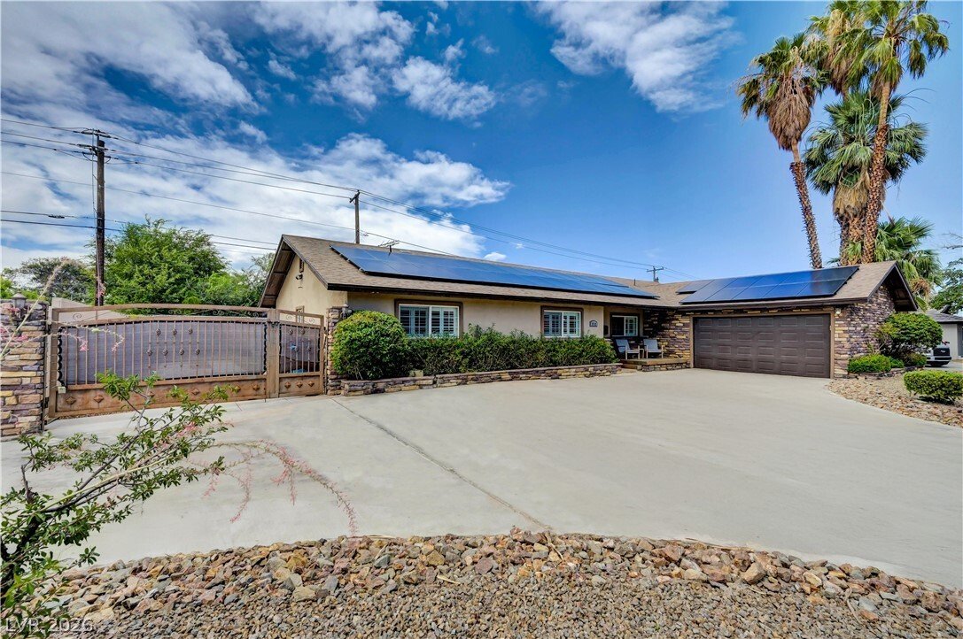 House in Las Vegas, Nevada, United States 1 - 17169038