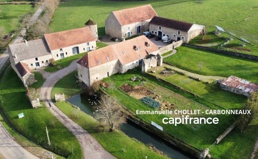 Farm Ranch in Precy-sous-Thil, Bourgogne – Franche-Comté, France 1