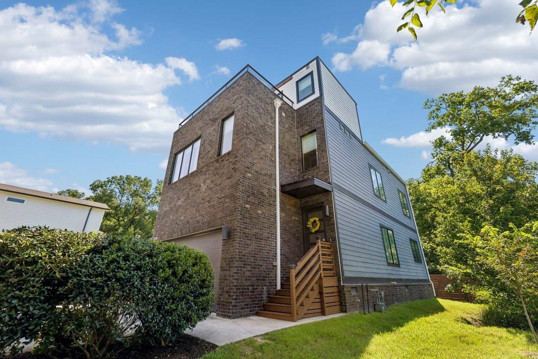 Co Op in Nashville, Tennessee, United States 2 - 18280654