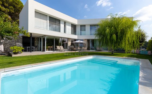 Townhouse in Teia, Catalonia, Spain 1