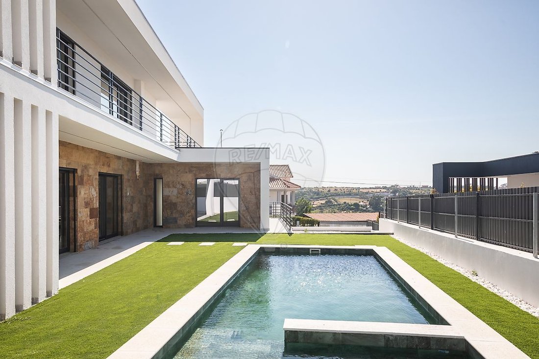 House in Cardosas, Lisbon, Portugal 4 - 16945405