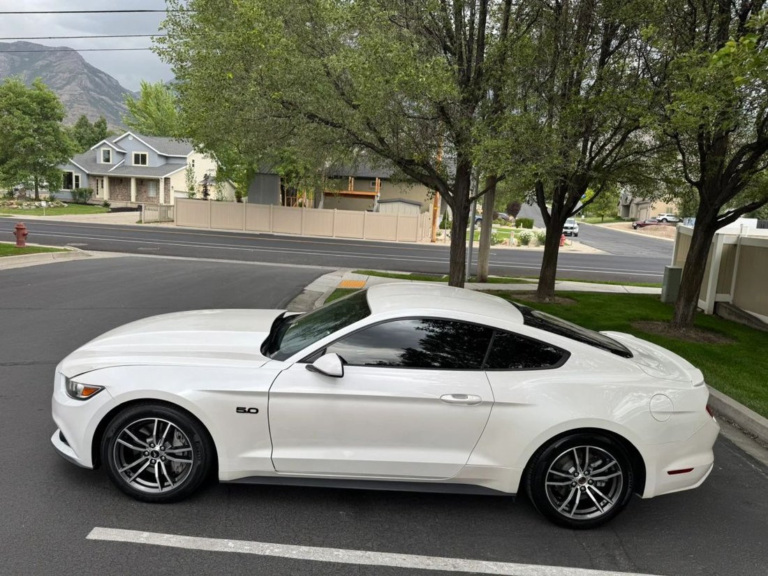 Coupe in Pleasant Grove, UT, United States 2 - 18294290