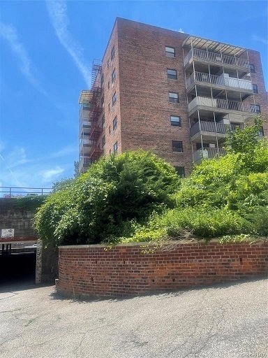 Co Op in Yonkers, New York, United States 2 - 18290339
