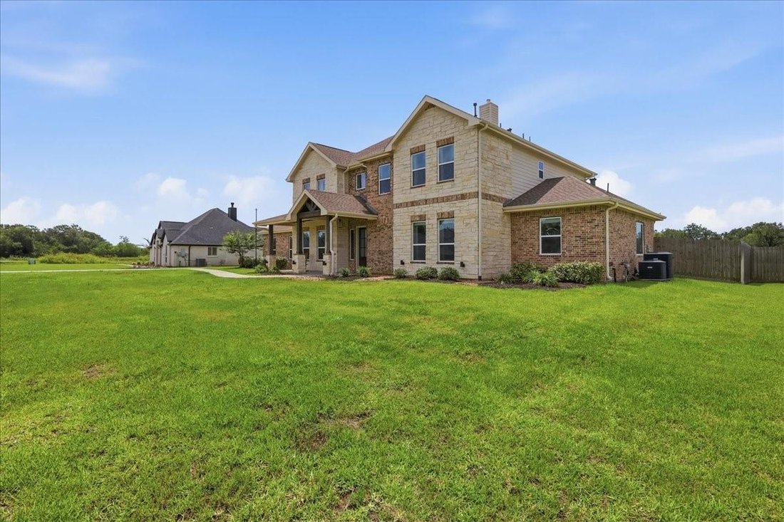 House in Baytown, Texas, United States 4 - 18292349