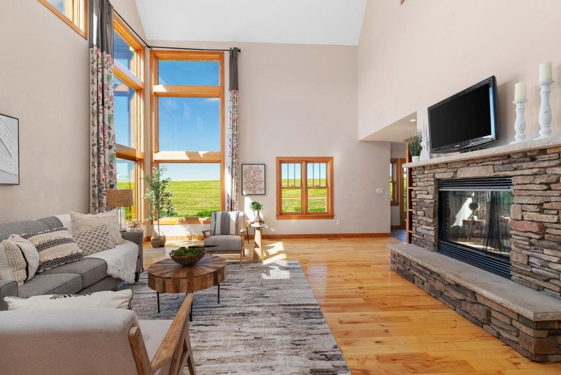House in New Glarus, Wisconsin, United States 2 - 18289096