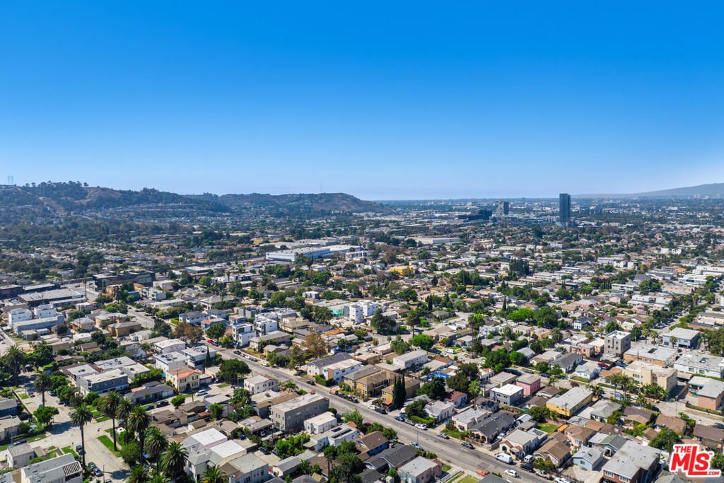 Los Angeles, California, United States 5 - 18284226