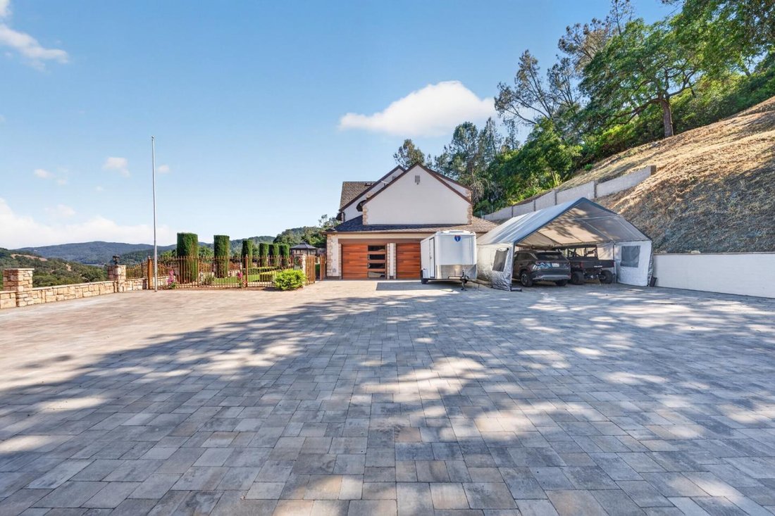 House in Morgan Hill, California, United States 3 - 18285282