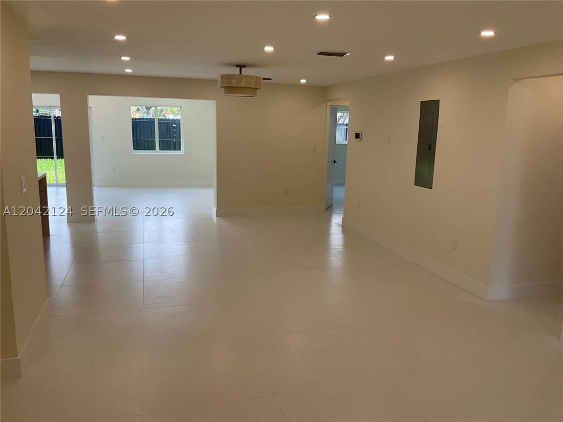 House in Miami, Florida, United States 4 - 18290441
