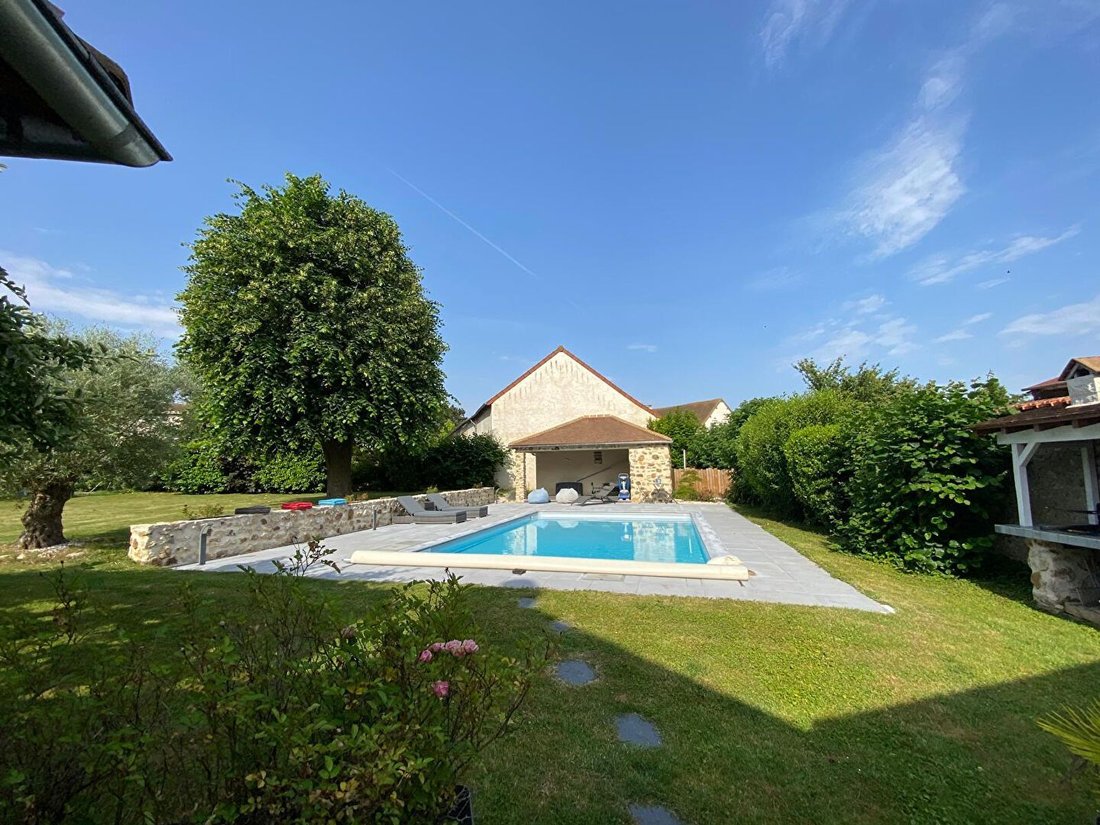 House in Houdan, Ile-de-France, France 5 - 18281410