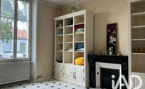 House in Le Genette, La Rochelle, France 1