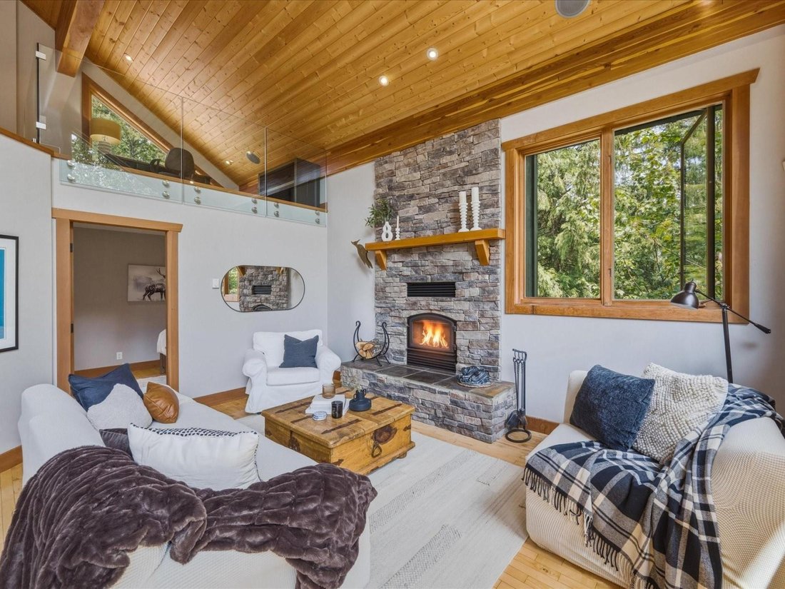 House in Whistler, British Columbia, Canada 2 - 18293064