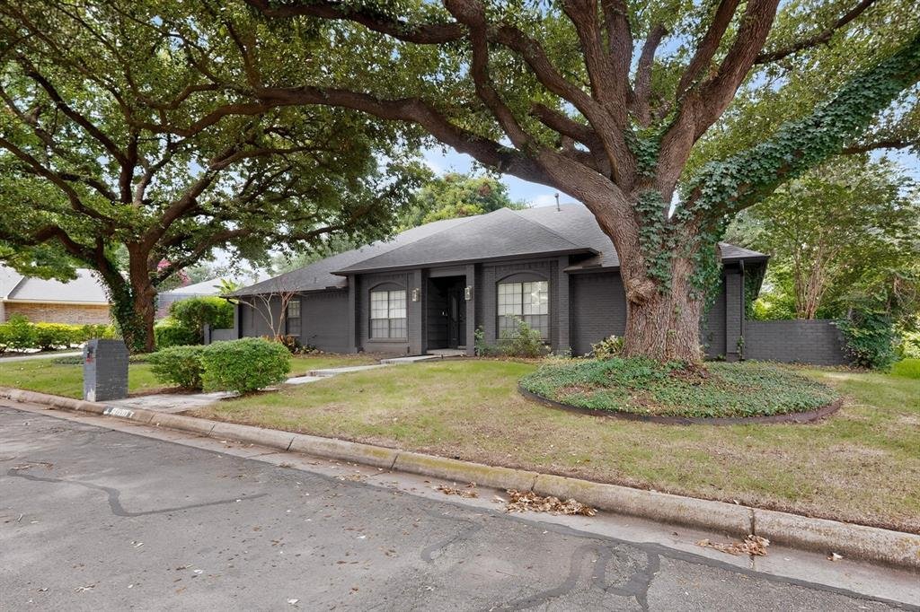 House in Arlington, Texas, United States 1 - 18281759
